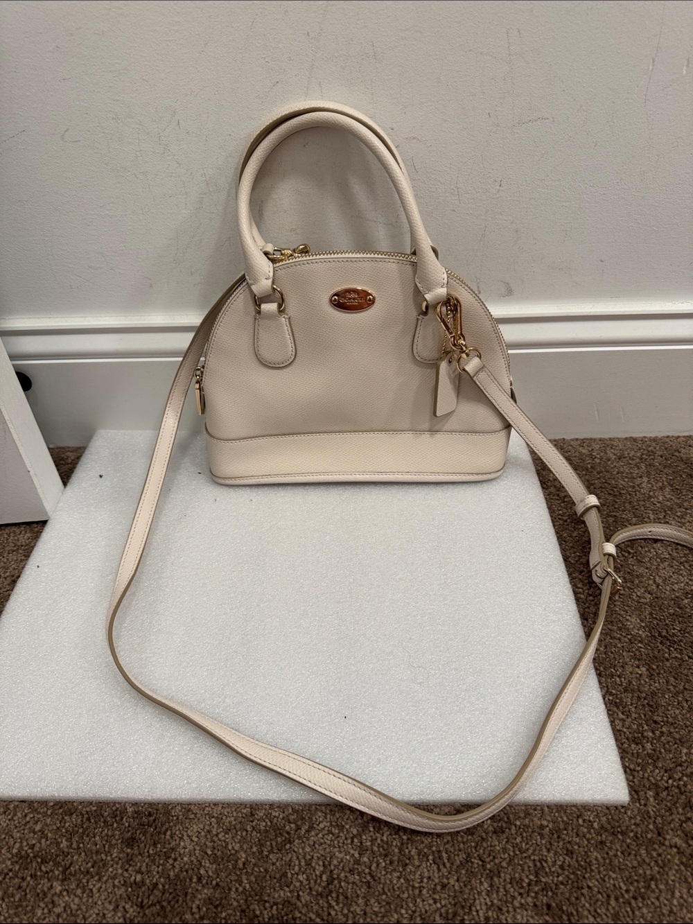 Coach Cora mini dome satchel crossbody bag with hangtag - Picture 2 of 9